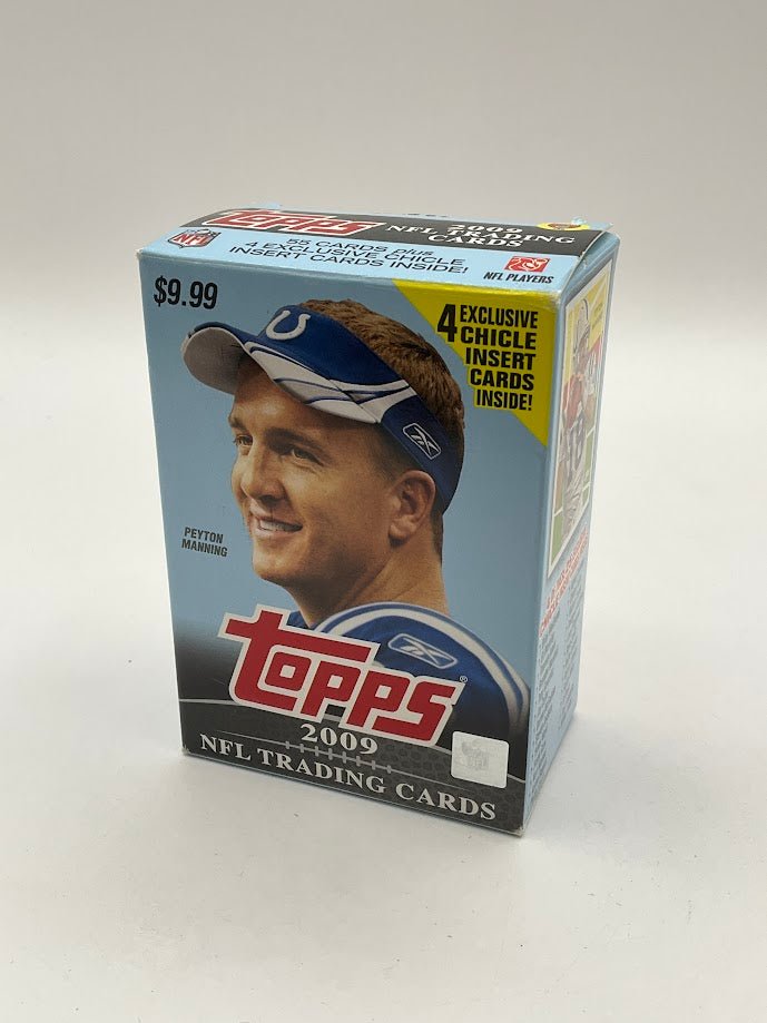 2009 Topps Football 55 Card Set with 4 Exclusive Chicle Inserts (Open) - Collector Store LLC
