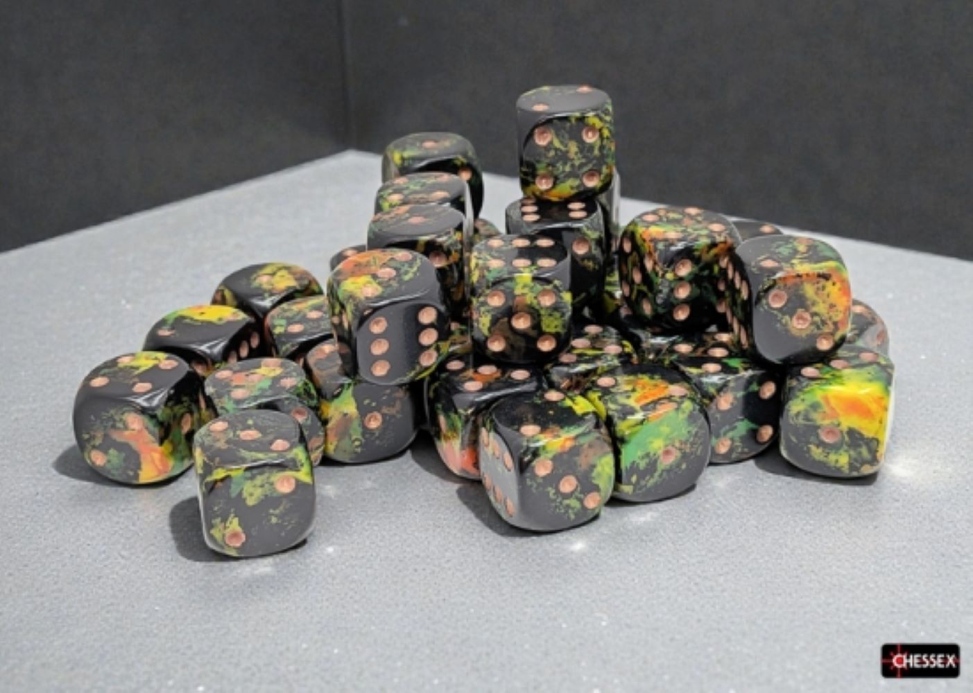 Chessex: Deep Forest/Gold 12mm d6 Dice Block (36 Dice)