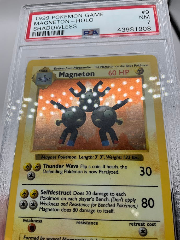 Magneton Pokemon Base Set Holo Shadowless #9 PSA 7