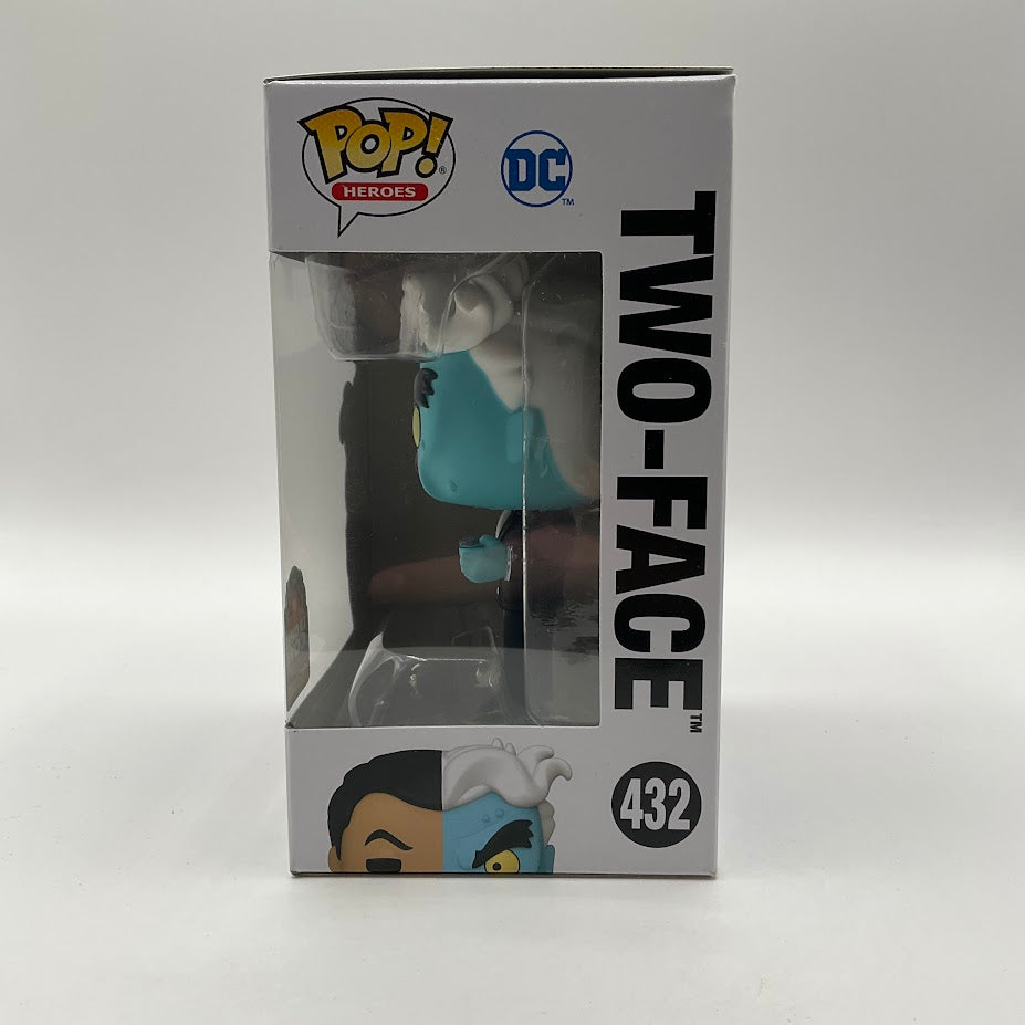 Two-Face Funko Pop! Batman The Animated Series #432 2021 LA Comic Con