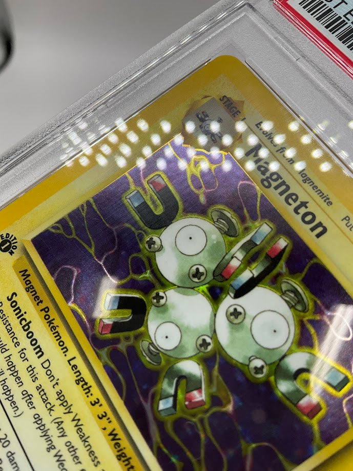 Magneton Pokemon Fossil Holo 1st Edition #11 PSA 6