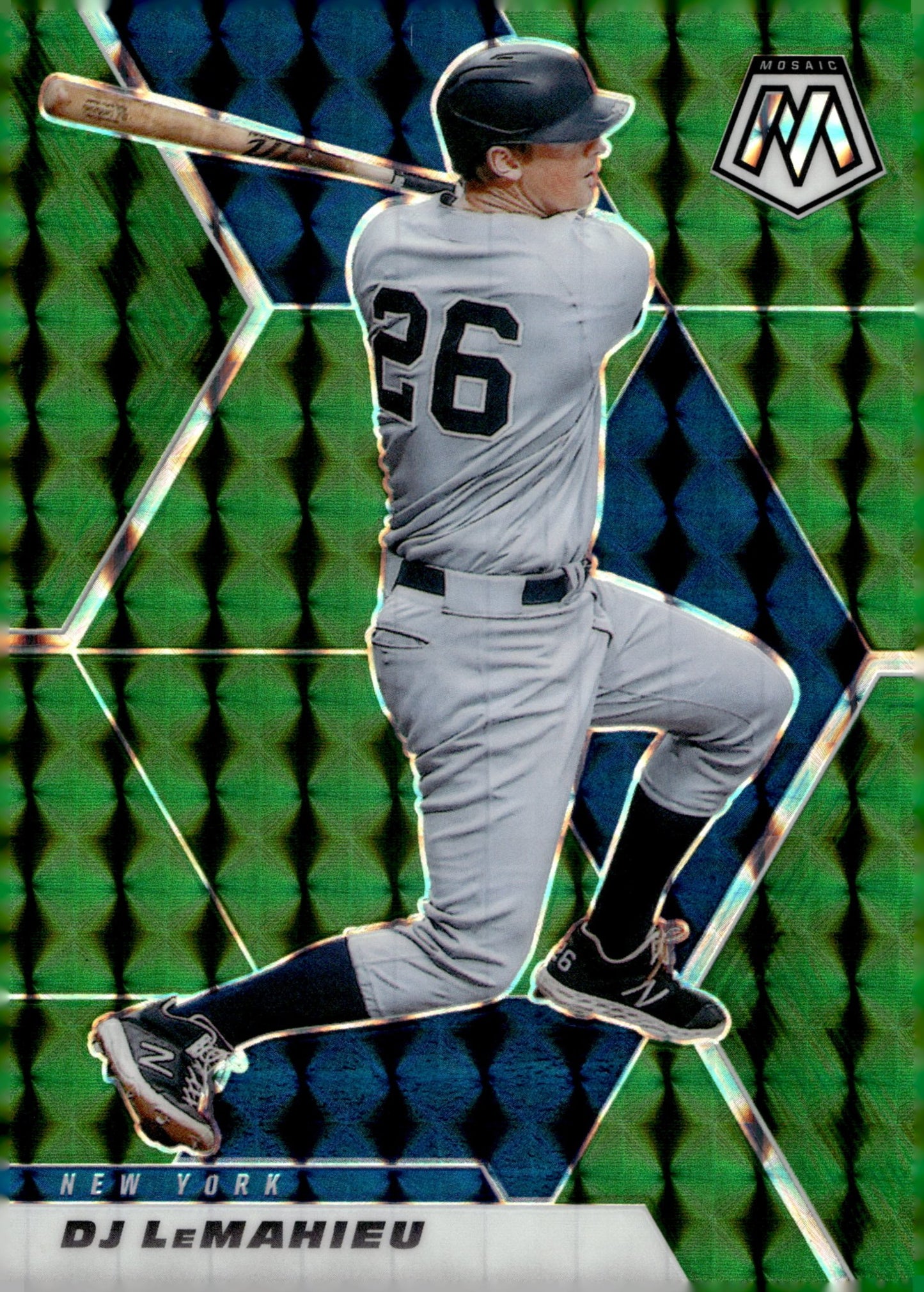 DJ LeMahieu 2021 Panini Mosaic Green Prizm 74 - Collector Store LLC