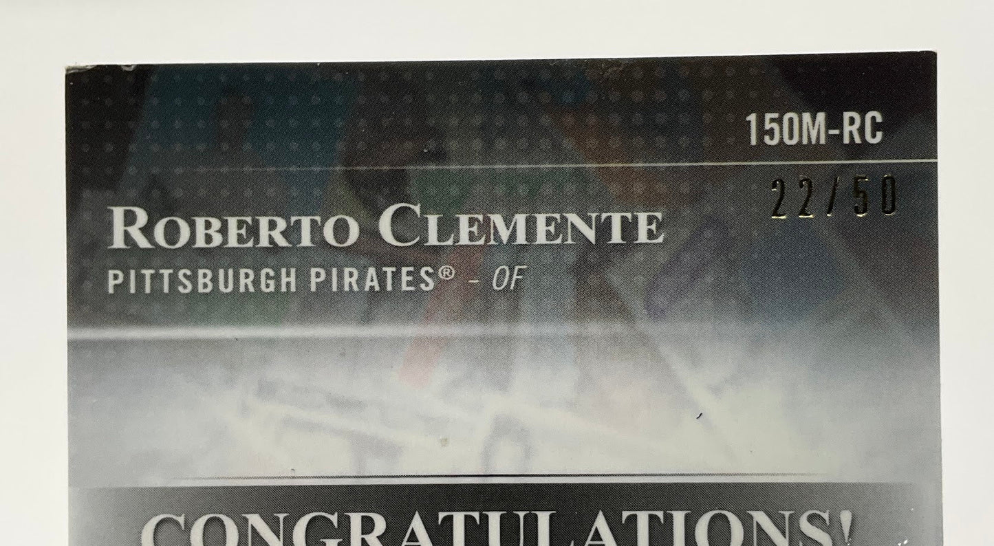Roberto Clemente 2019 Topps Chrome Greatest Cards Reprint Medallion Card 22/50 - Collector Store LLC