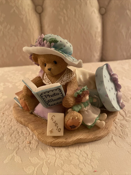 Cherished Teddies: Lauren "Cherished Memories Never Fade"