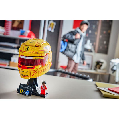 LEGO Scuderia Ferrari HP Lewis Hamilton Helmet 43022