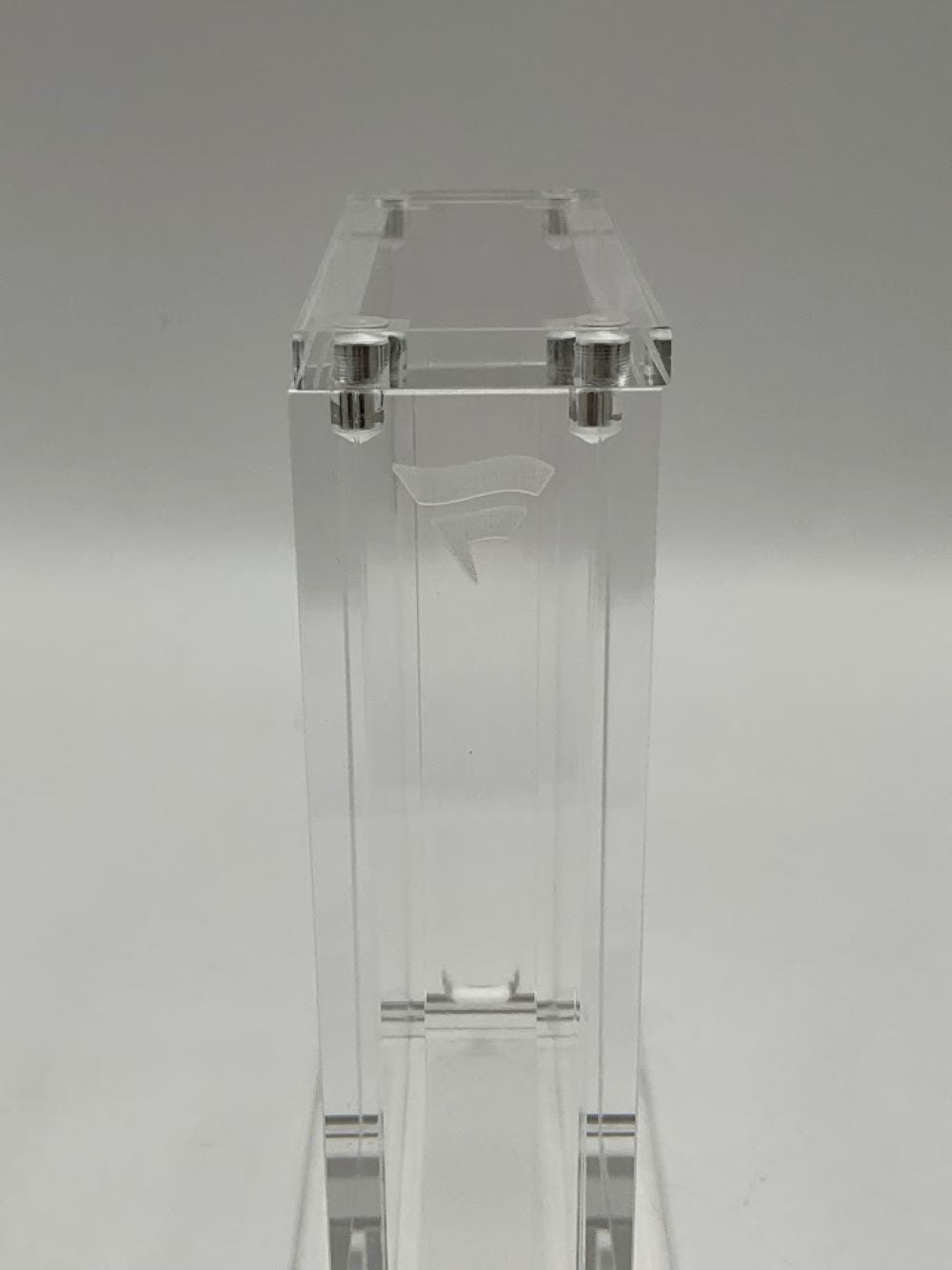 Slab Museum: 1 Card Vertical Magnetic Holder [Fanatics Logo]