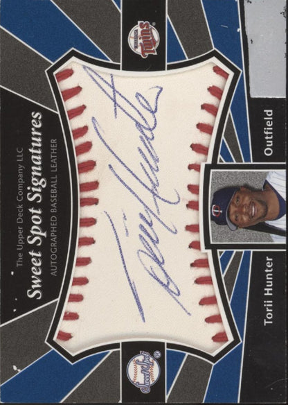 Torii Hunter 2004 Upper Deck Sweet Spot Signatures Ball Relic Auto #SS-HU