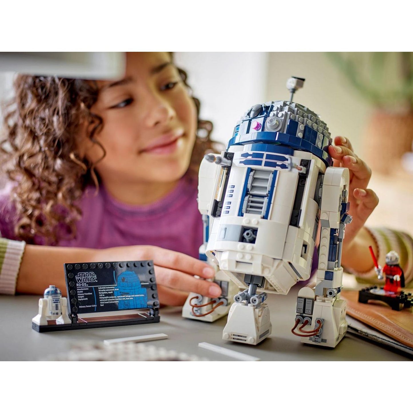 LEGO R2-D2 75379