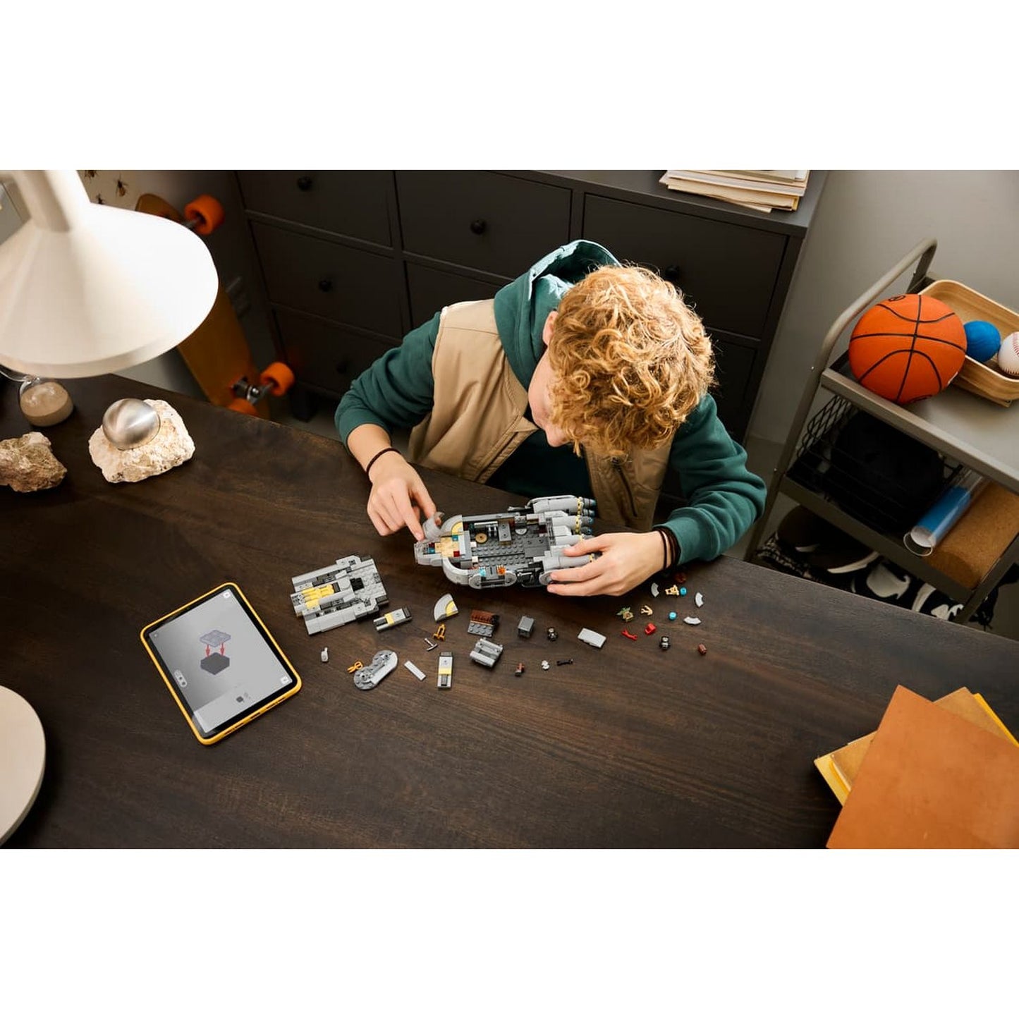 LEGO Anzellan Starship 75445