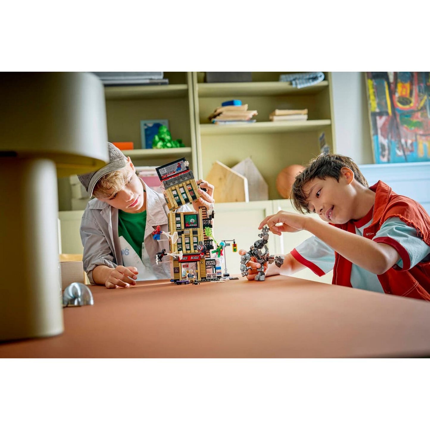 LEGO Spider-Man vs. Mysterio: The Daily Bugle 76342