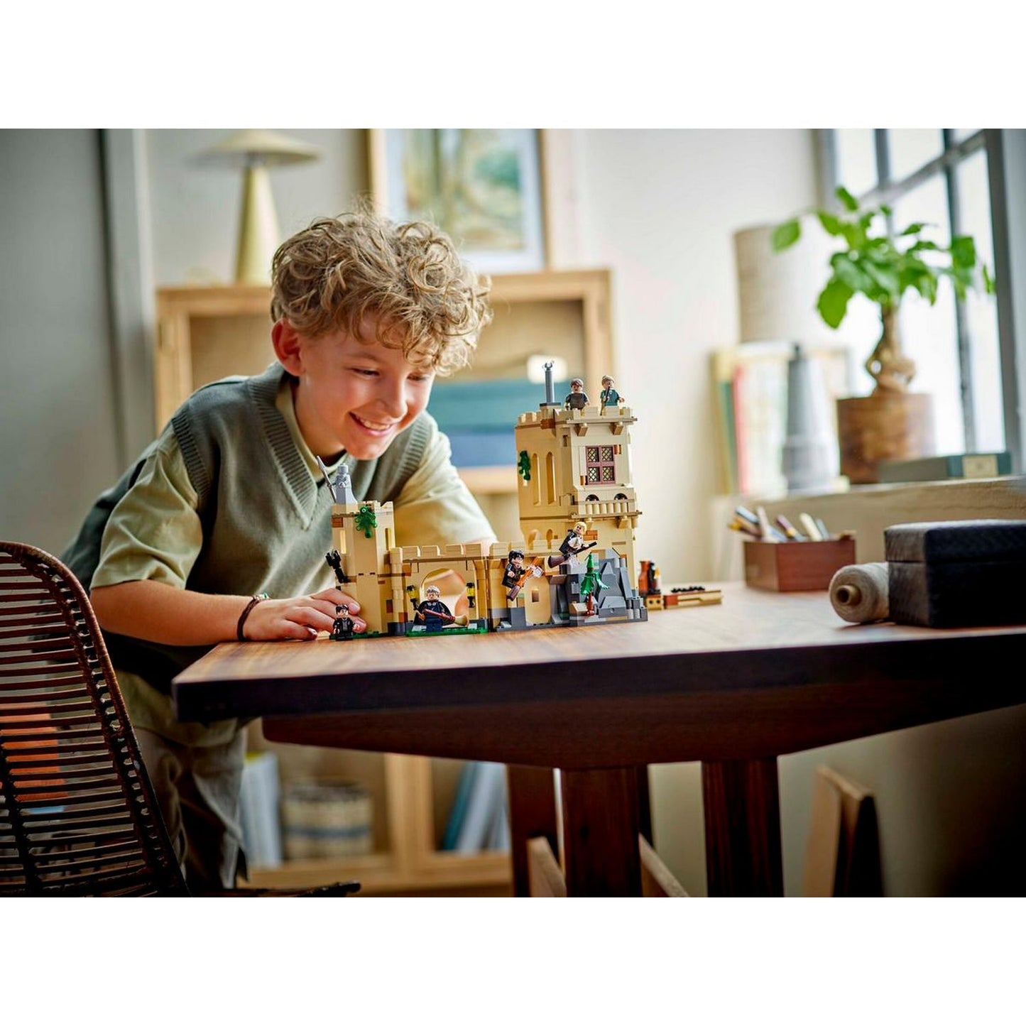 LEGO Hogwarts Castle: Flying Lessons 76447