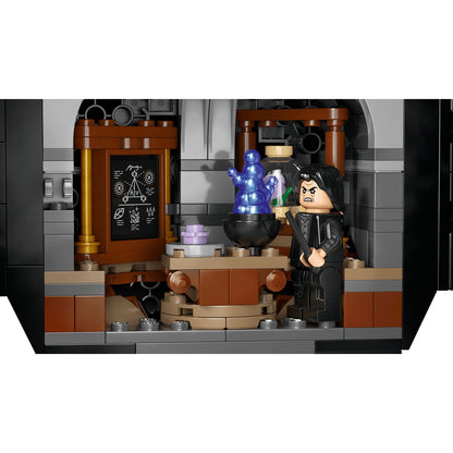 LEGO Cauldron: Secret Potions Classroom 76464