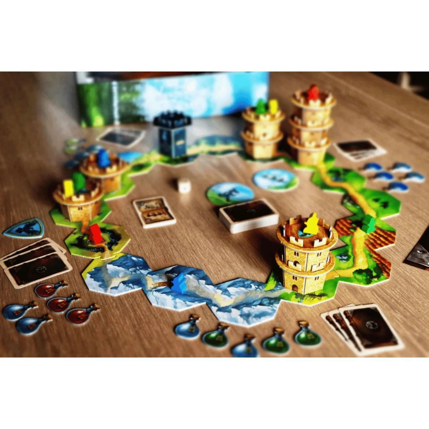 Wandering Towers、Capstone Games、kayou