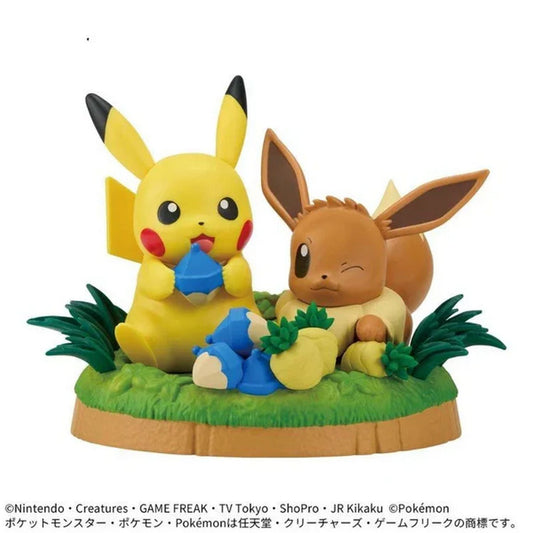 Pokemon Mogu Mogu Time Pikachu & Eevee Figure
