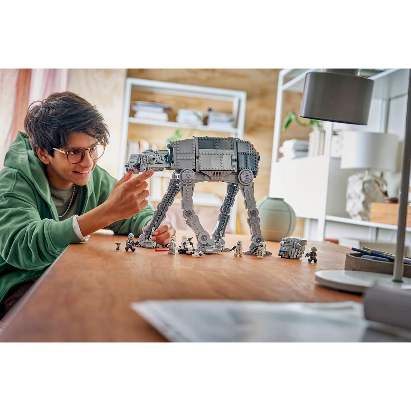 LEGO Imperial Remnant AT-AT™ with INT-4 75454