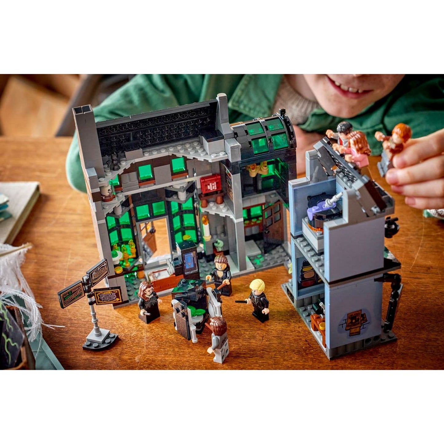 LEGO Knockturn Alley Wizarding Shops 76471
