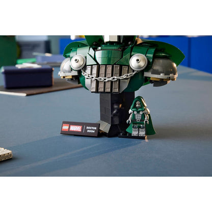 LEGO Doctor Doom Bust 76345