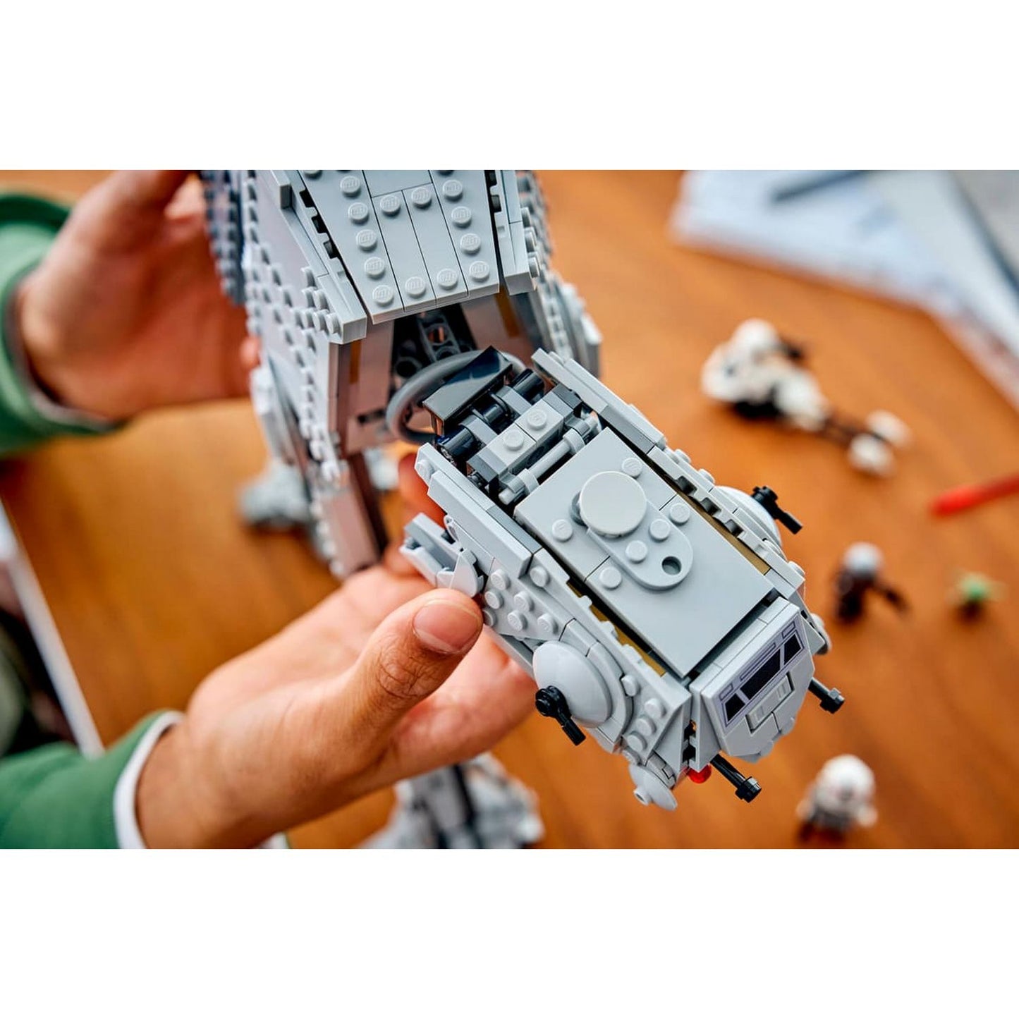 LEGO Imperial Remnant AT-AT™ with INT-4 75454