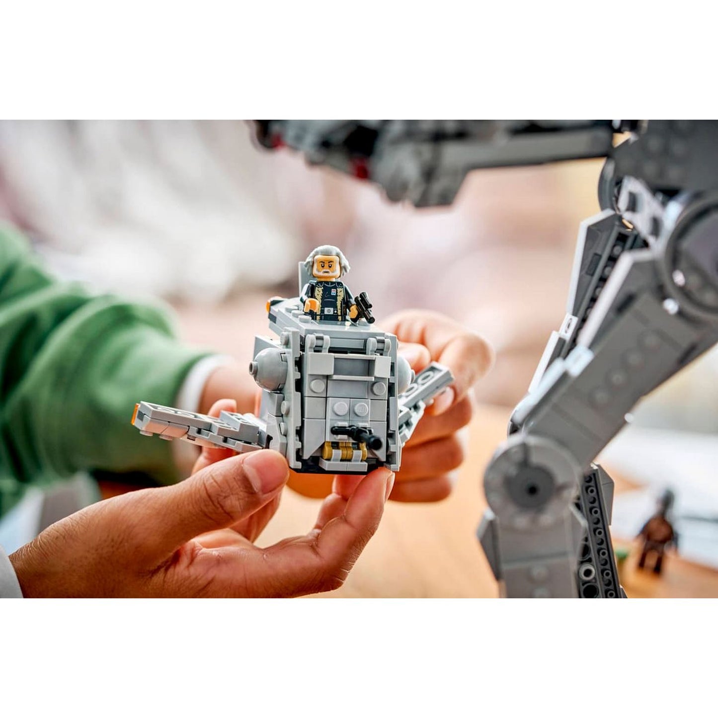 LEGO Imperial Remnant AT-AT™ with INT-4 75454