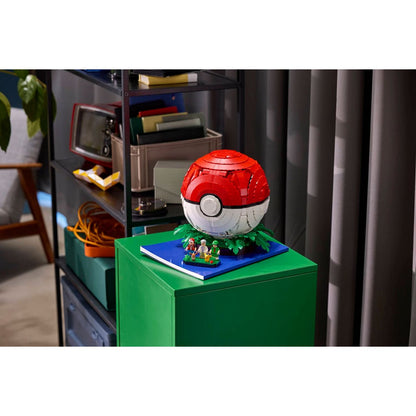 LEGO Iconic Trainer Moments Poké Ball 72154