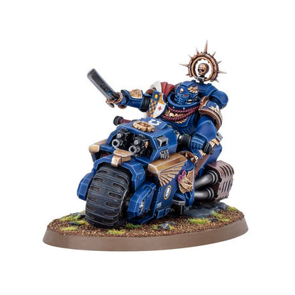 Warhammer 40K: Space Marines - Captain on Bike