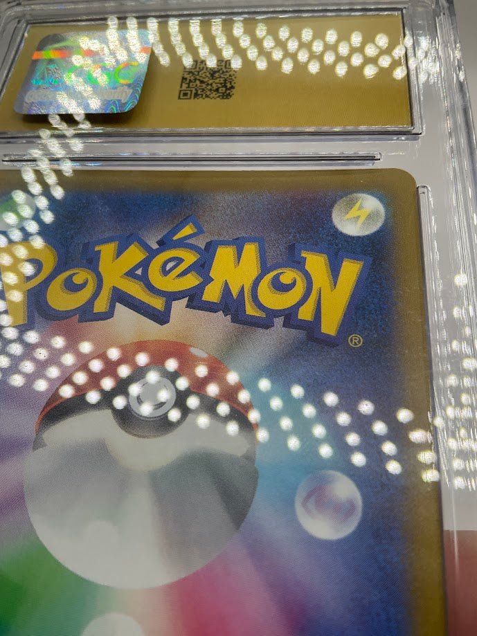 Eevee Pokemon 151 Poke Ball Reverse Holo Japanese #133 CGC 10 Pristine