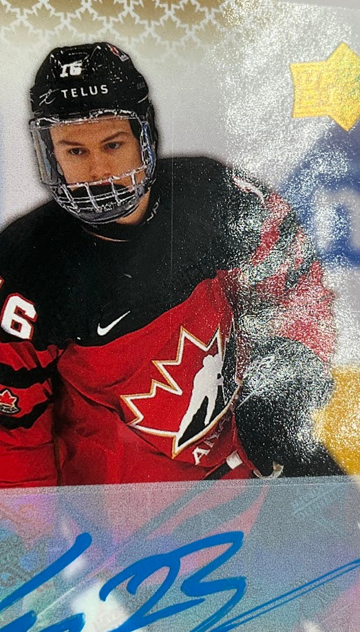 Connor Bedard 2022 Upper Deck Team Canada Juniors Premium Material Auto 038/125