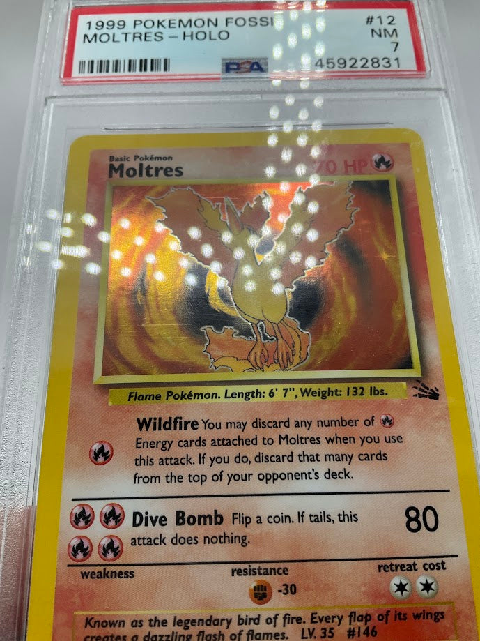 Moltres Pokemon Fossil Holo #12 PSA 7