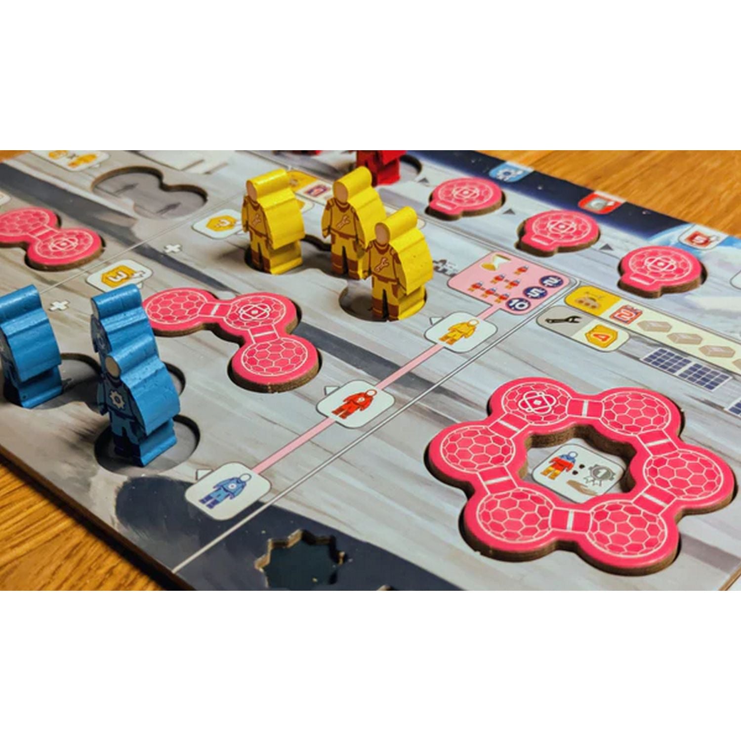 Shackleton Base: A Journey to the Moon、Pandasaurus Games、kayou