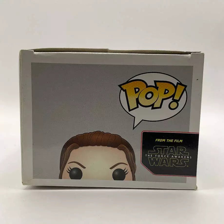 Rey Funko Pop! Star Wars #104 - Collector Store LLC